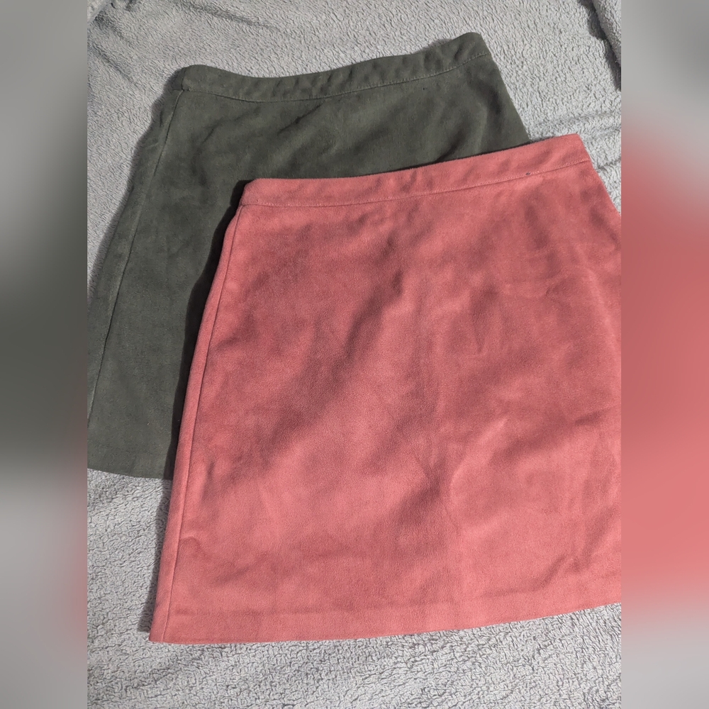 NWOT 2 Primark Suede mini skirts Salmon Pink and Army Green size 4